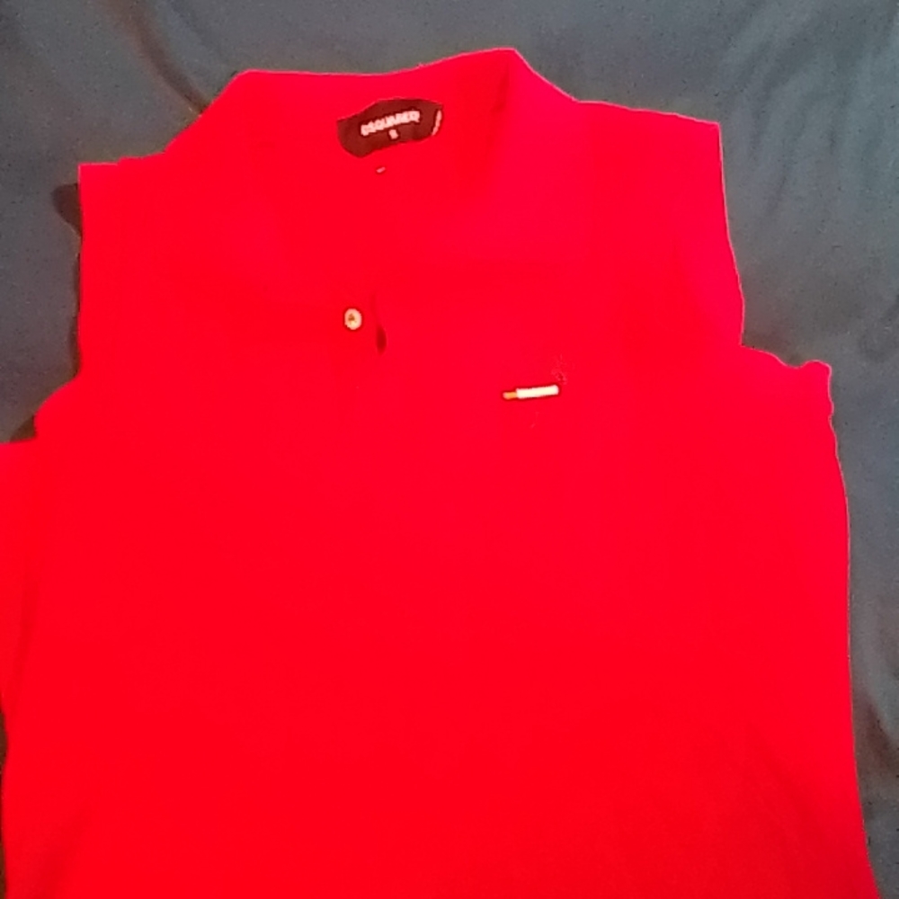 Red Dsquared2 top  hard to find.